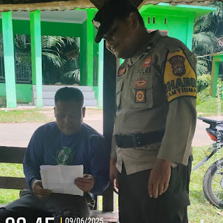 Polsek Kuantan Hilir Laksanakan Giat Penyebaran Maklumat Kapolres Kuansing Terkait Larangan Aktivitas Pertambangan Tanpa Izin